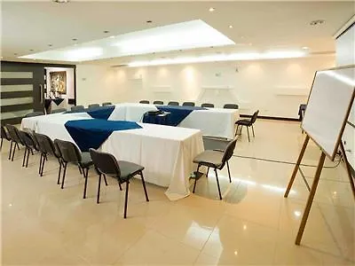 Aw Hotel Connect 33 波哥大